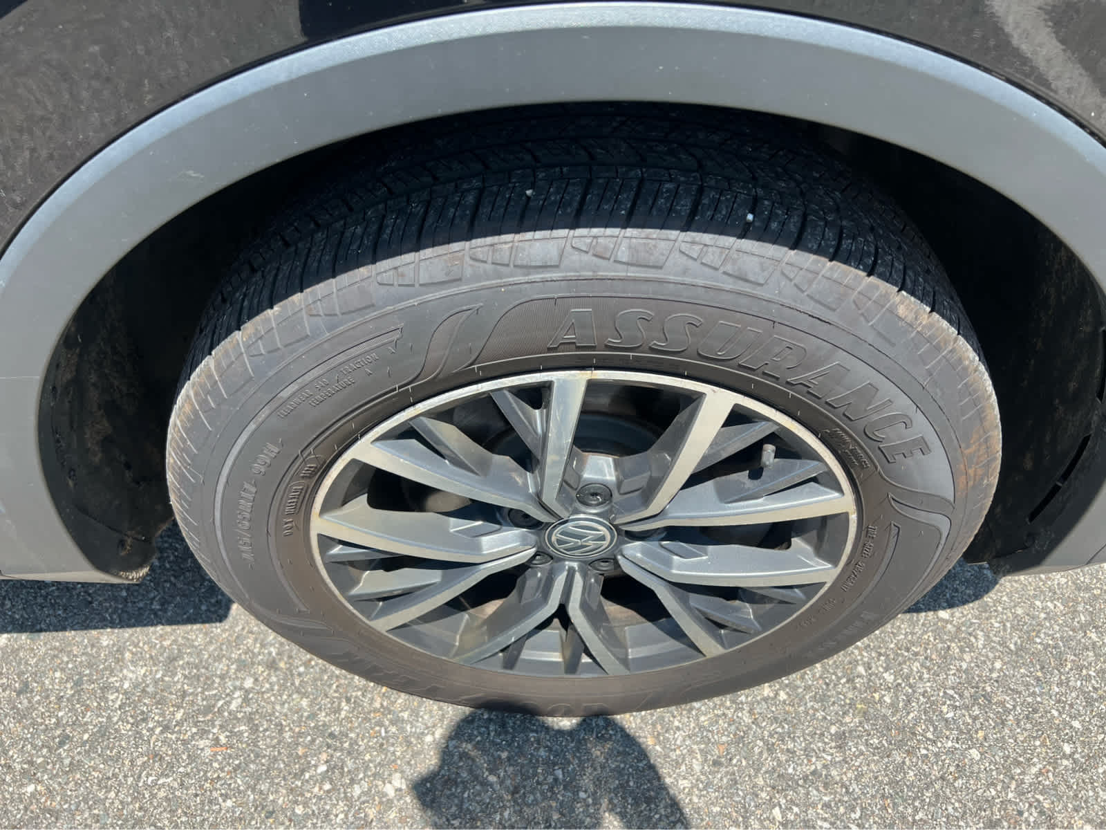 2021 Volkswagen Tiguan SE - Photo 15