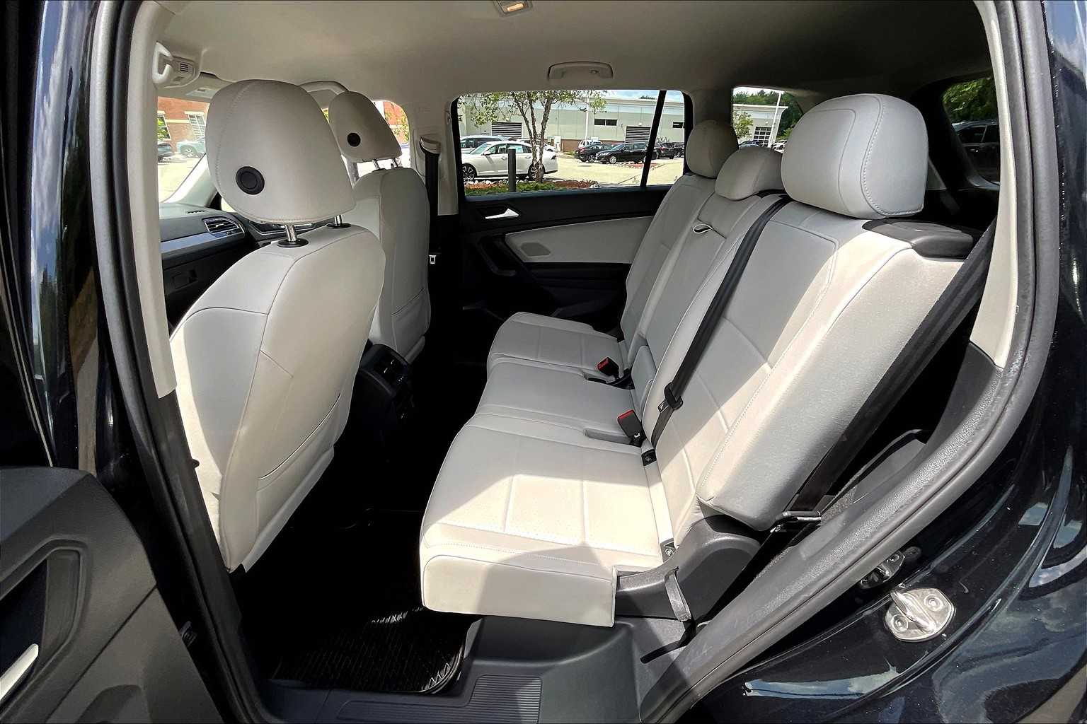 2021 Volkswagen Tiguan SE - Photo 19