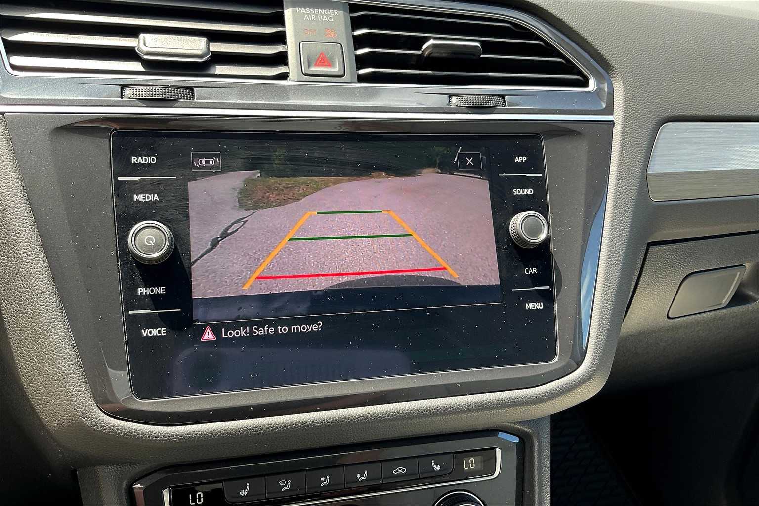 2021 Volkswagen Tiguan SE - Photo 27
