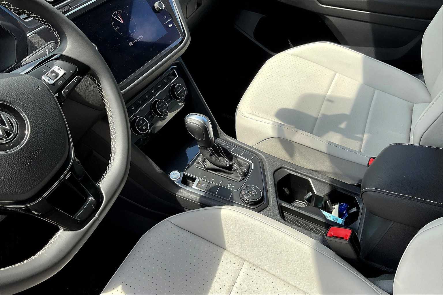 2021 Volkswagen Tiguan SE - Photo 29