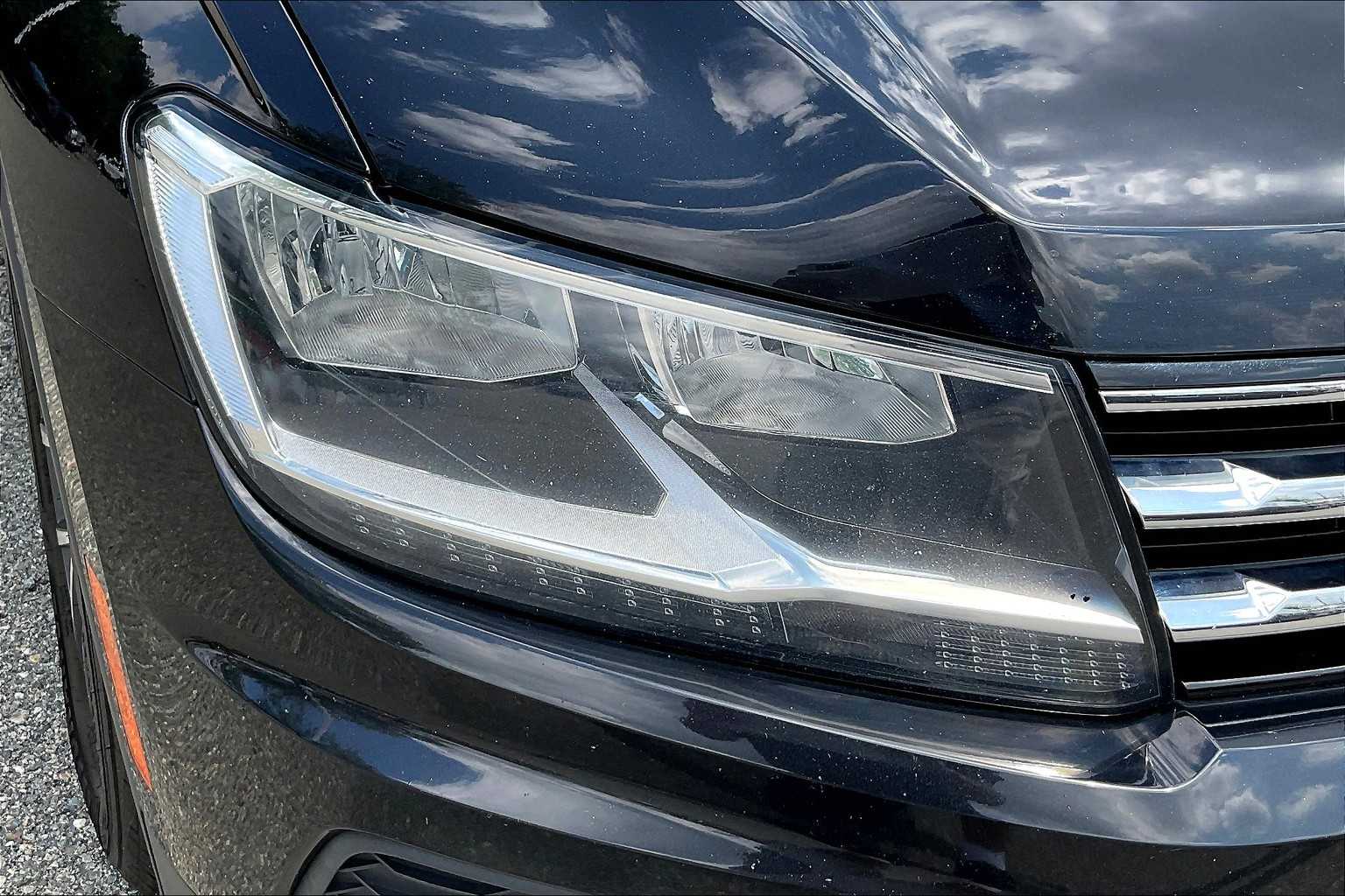 2021 Volkswagen Tiguan SE - Photo 44