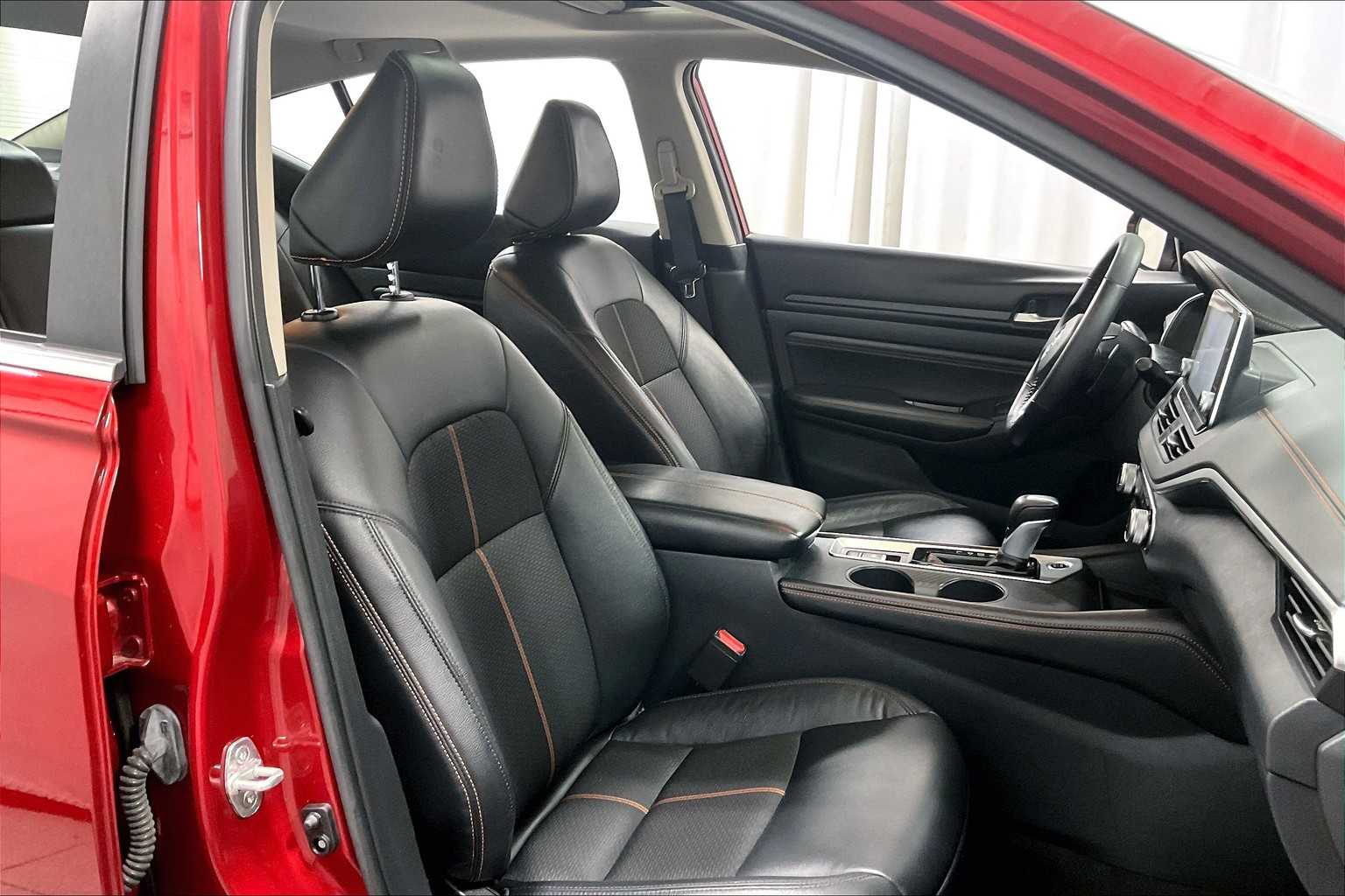 2021 Nissan Altima 2.5 SR - Photo 11