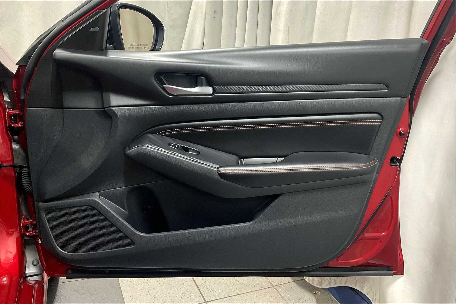 2021 Nissan Altima 2.5 SR - Photo 12