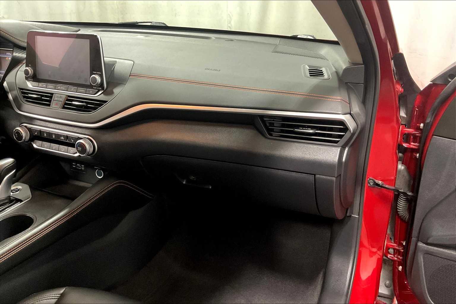 2021 Nissan Altima 2.5 SR - Photo 13