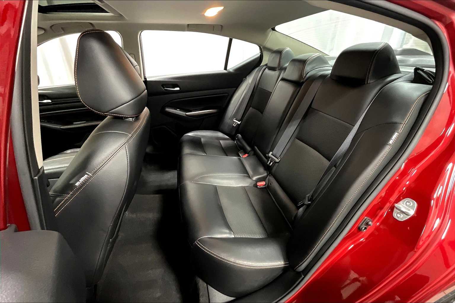 2021 Nissan Altima 2.5 SR - Photo 15