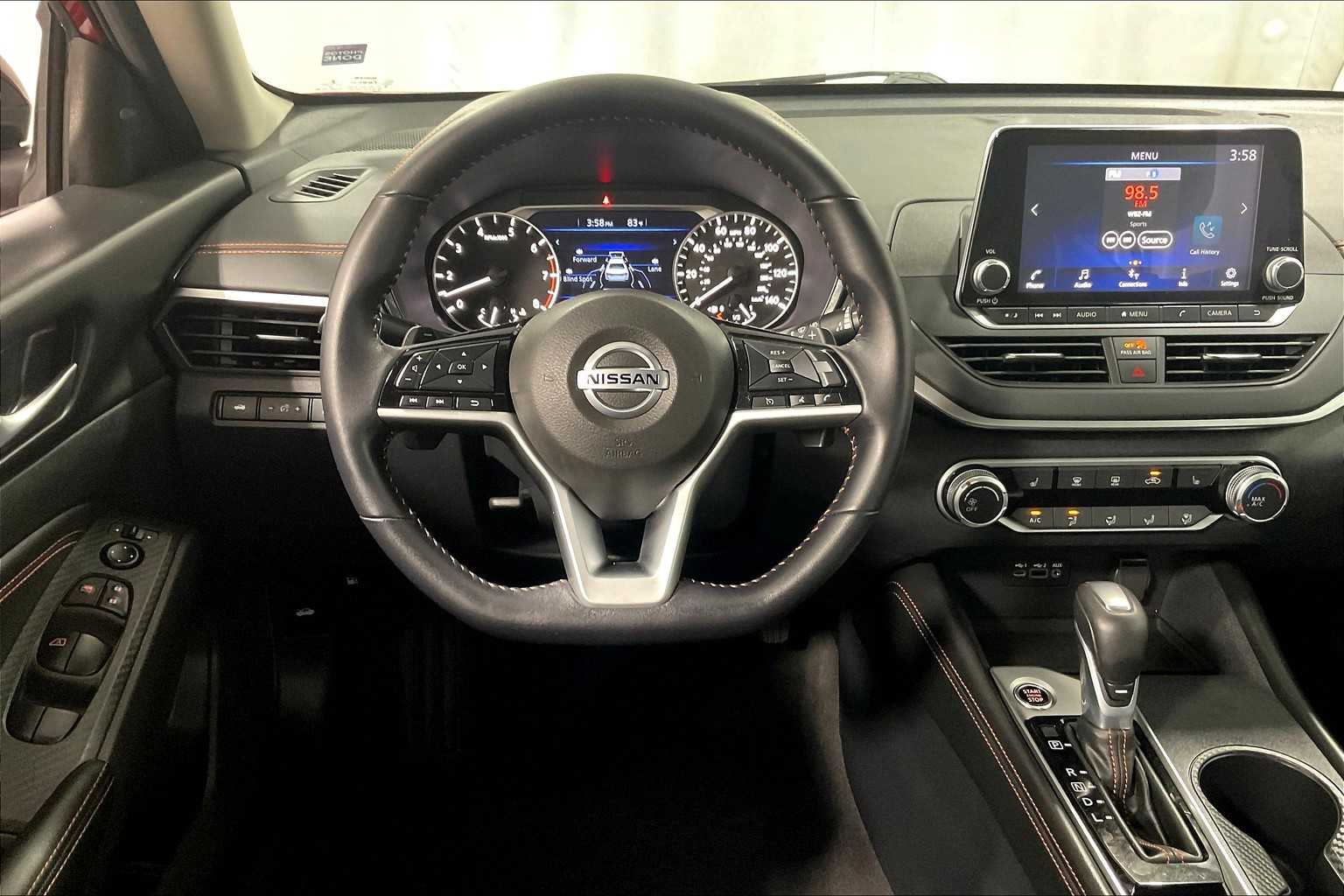 2021 Nissan Altima 2.5 SR - Photo 17