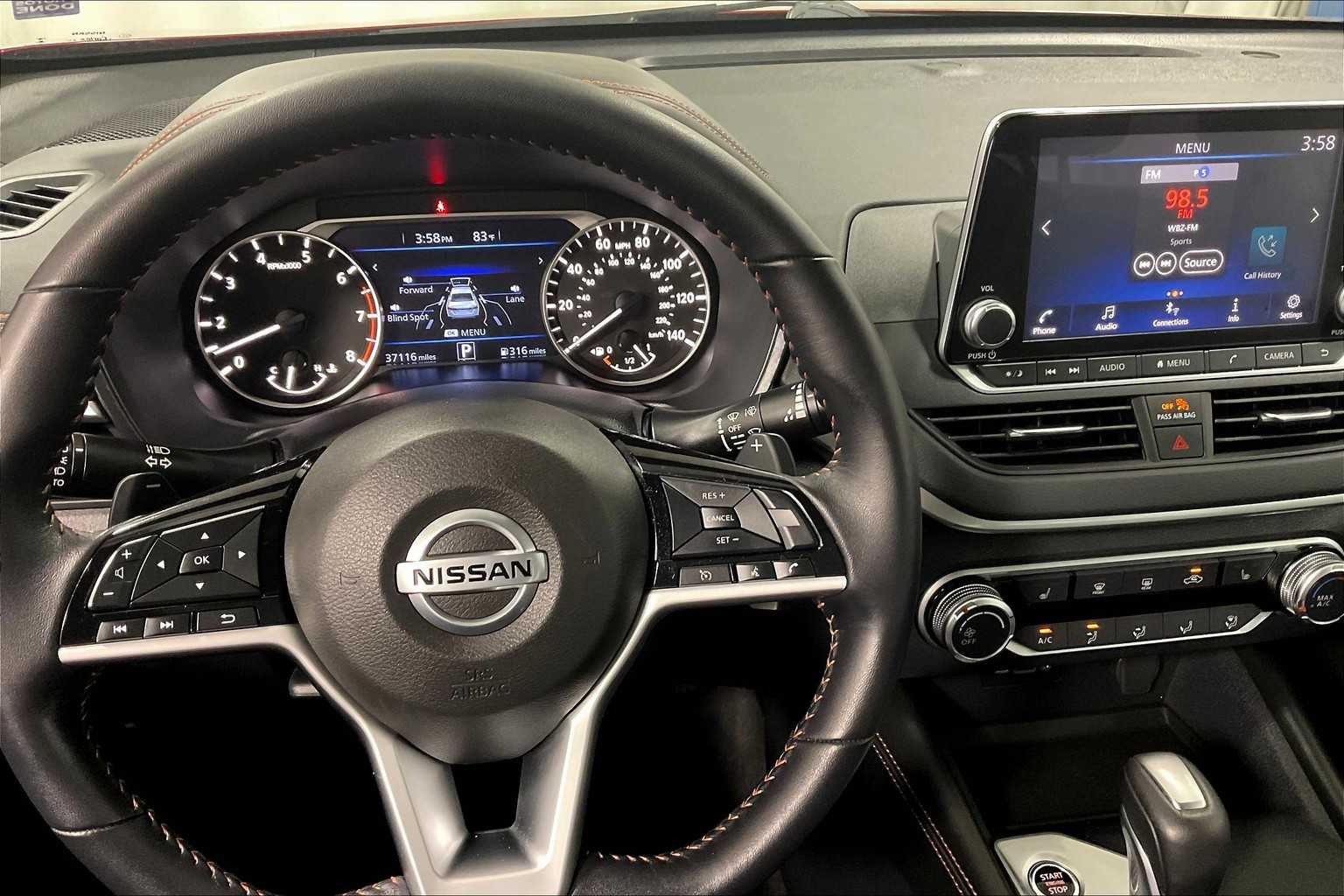 2021 Nissan Altima 2.5 SR - Photo 18