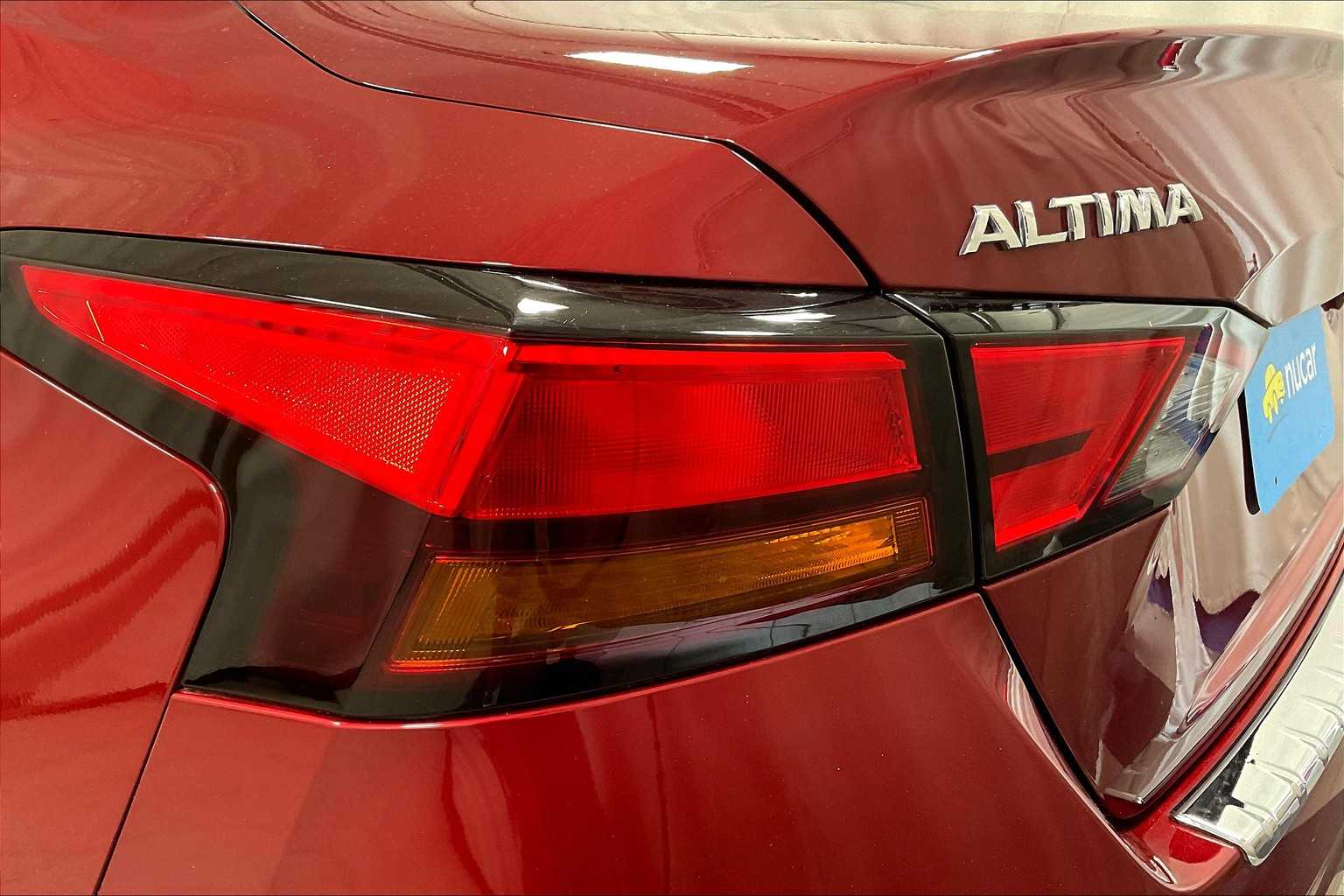 2021 Nissan Altima 2.5 SR - Photo 34