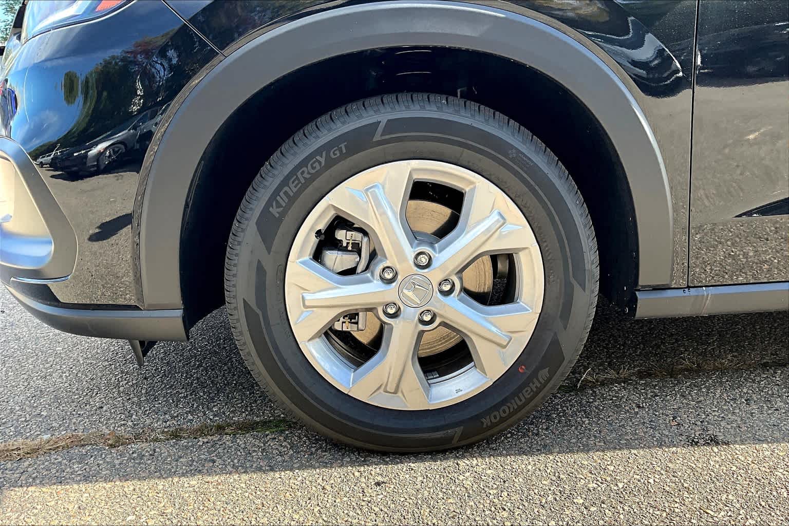 2025 Honda HR-V LX - Photo 8