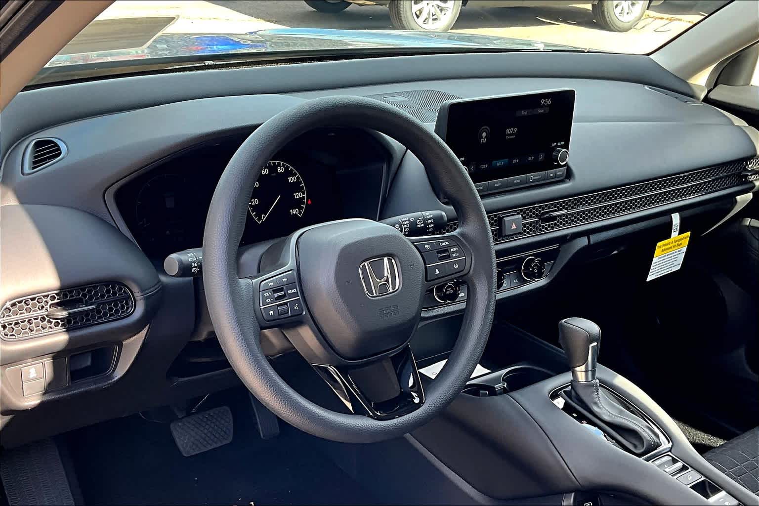 2025 Honda HR-V LX - Photo 9