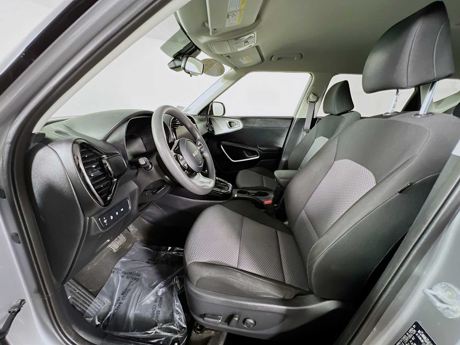 2023 Kia Soul S - Photo 20