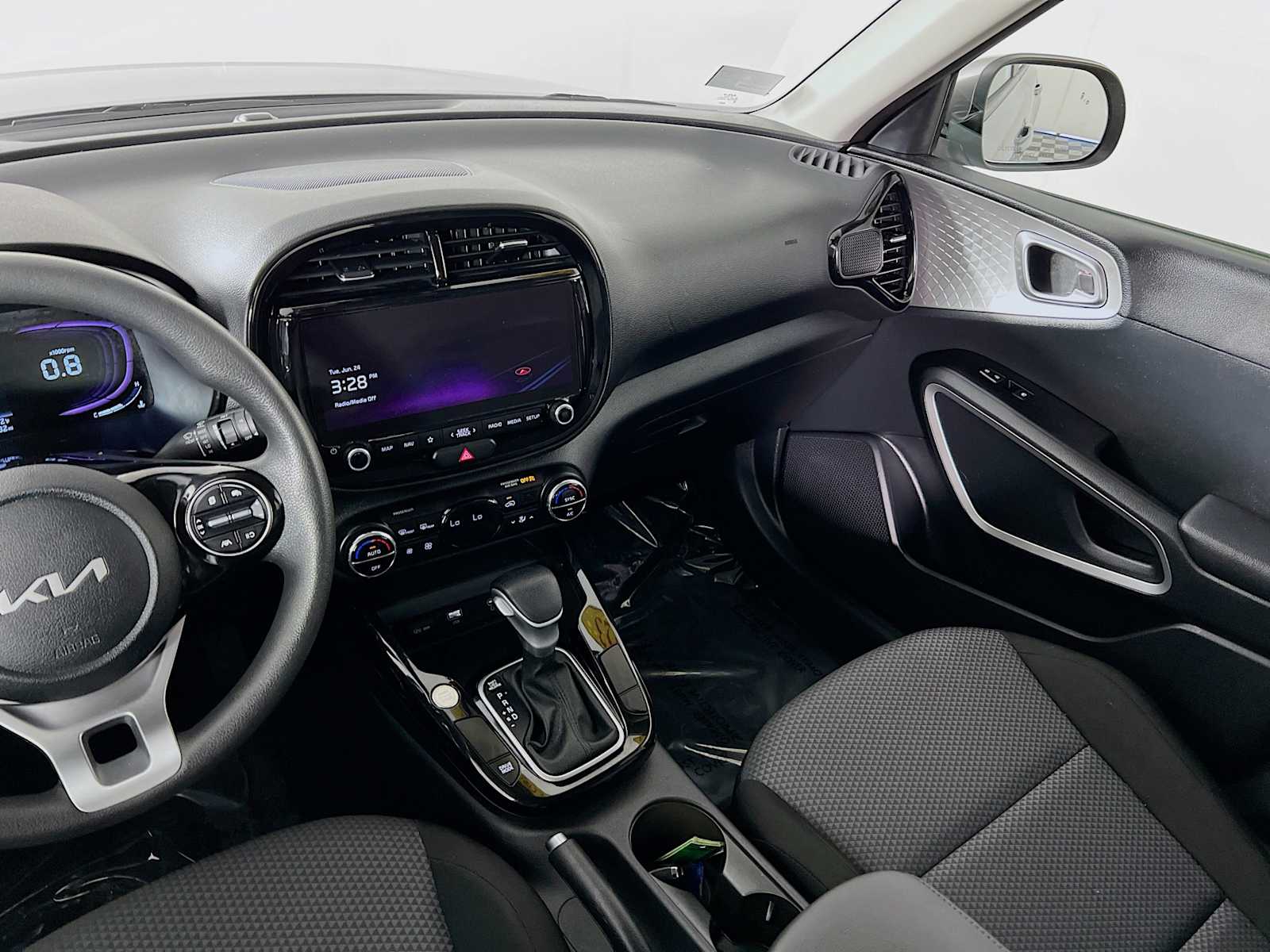 2023 Kia Soul S - Photo 22