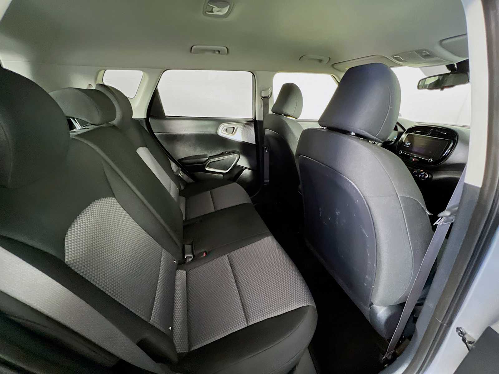 2023 Kia Soul S - Photo 25