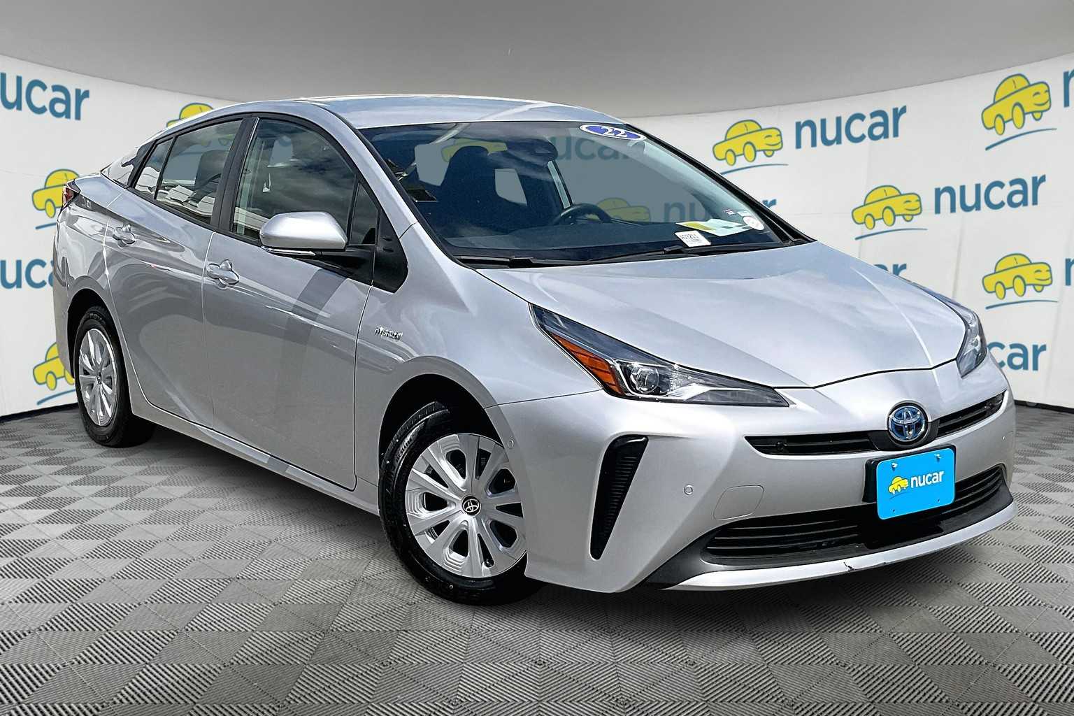 2022 Toyota Prius LE