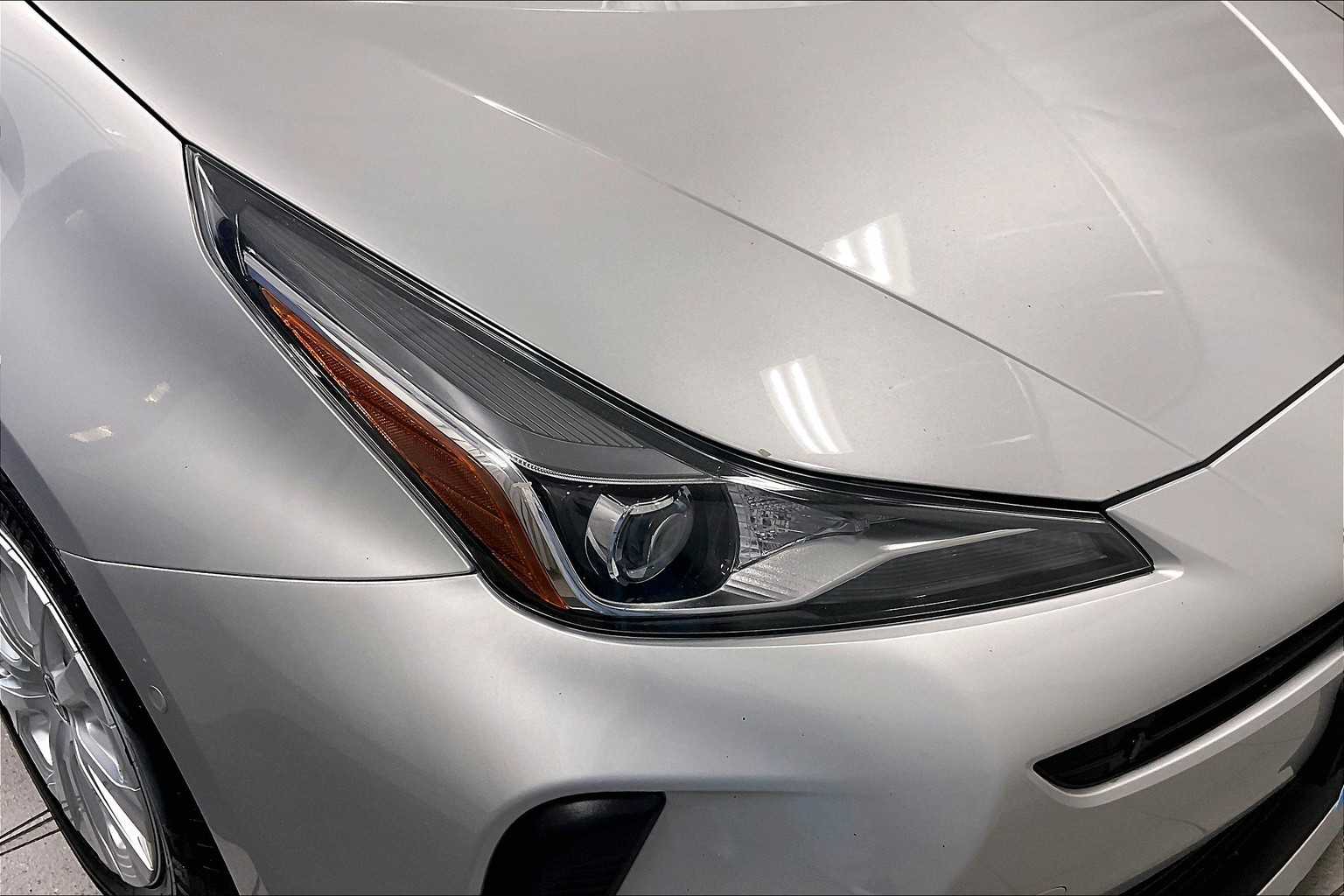 2022 Toyota Prius LE - Photo 31