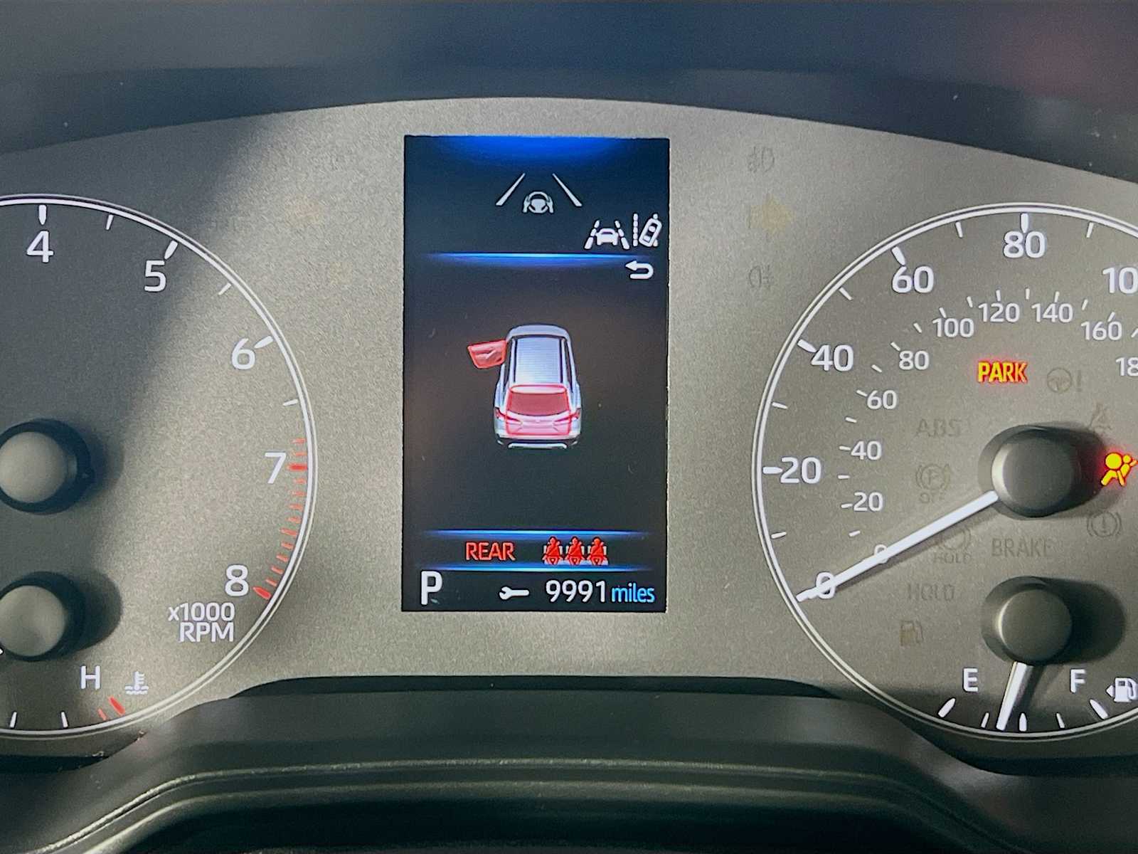 2023 Toyota Corolla Cross LE - Photo 12