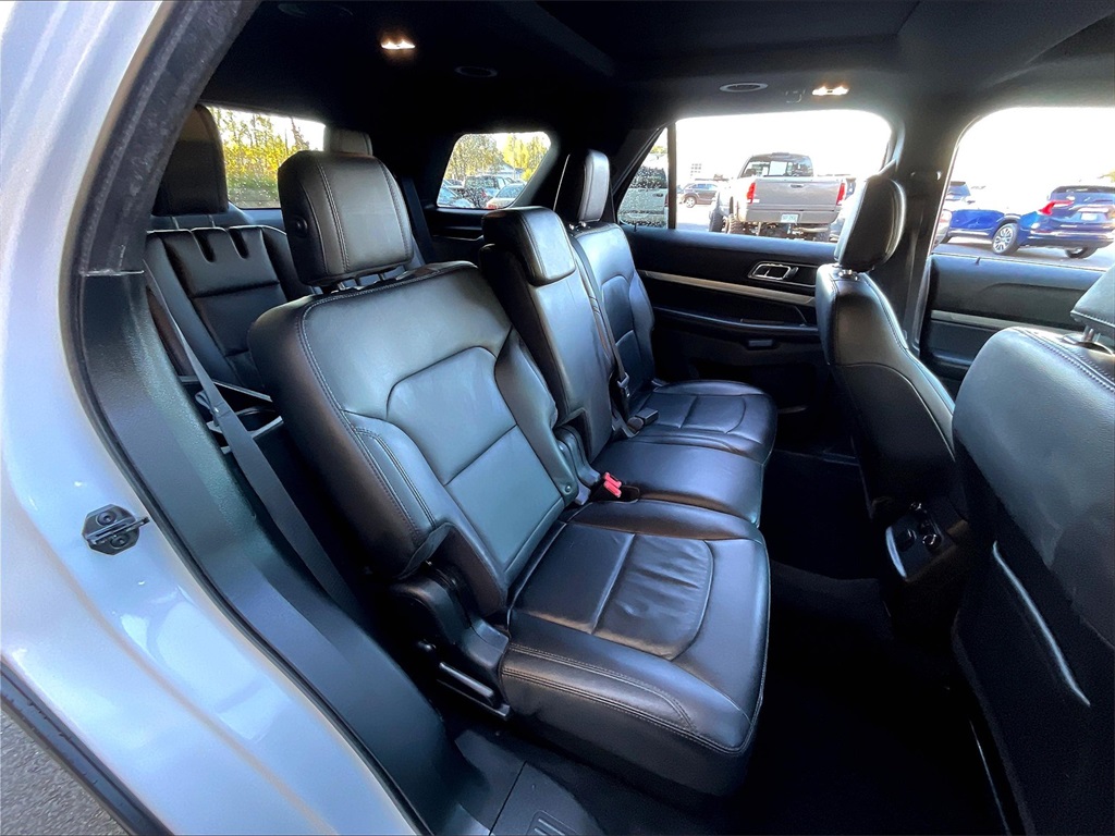 2018 Ford Explorer XLT - Photo 19