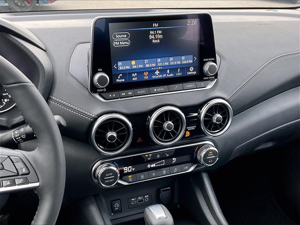 2025 Nissan Sentra SV - Photo 13