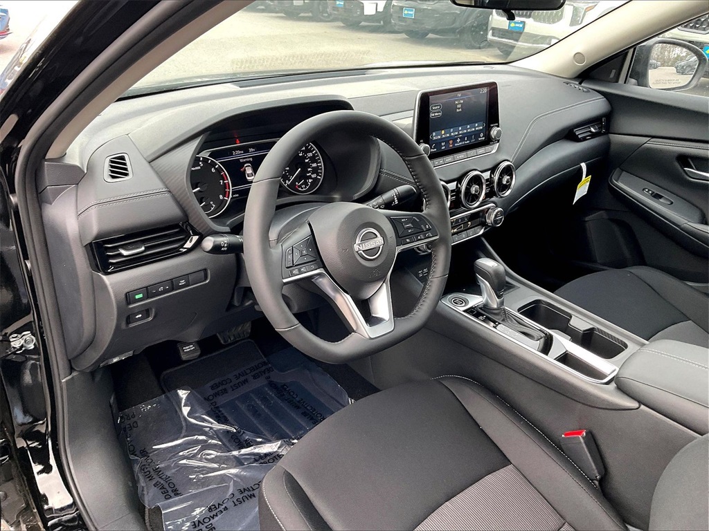 2025 Nissan Sentra SV - Photo 9