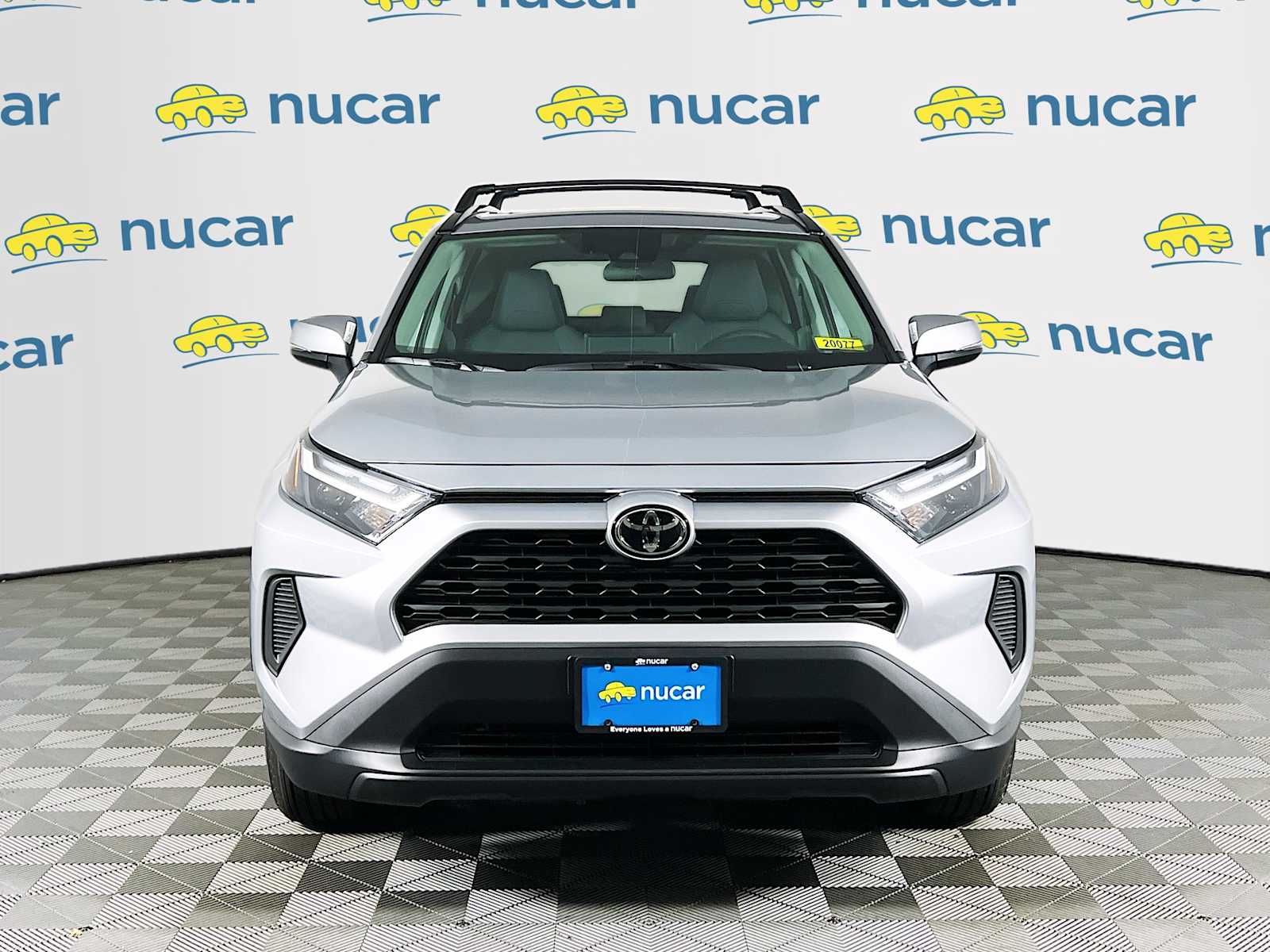 2025 Toyota RAV4 XLE - Photo 2
