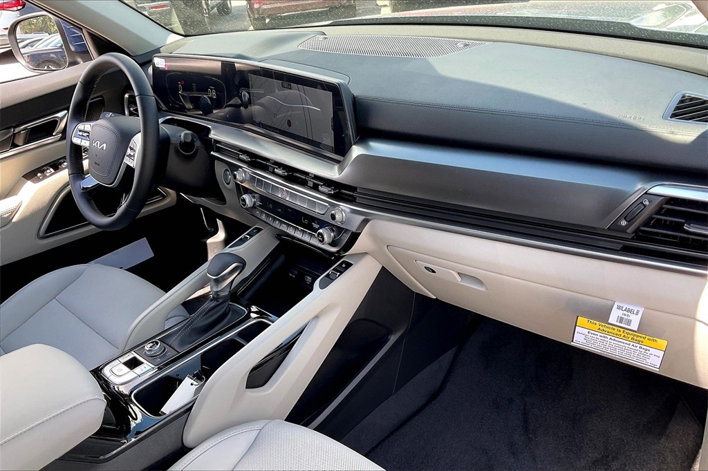 2025 Kia Telluride S - Photo 10