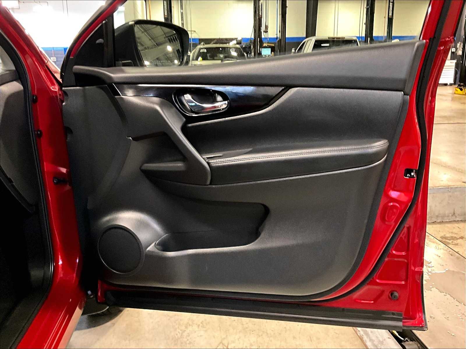 2018 Nissan Rogue Sport SV - Photo 12