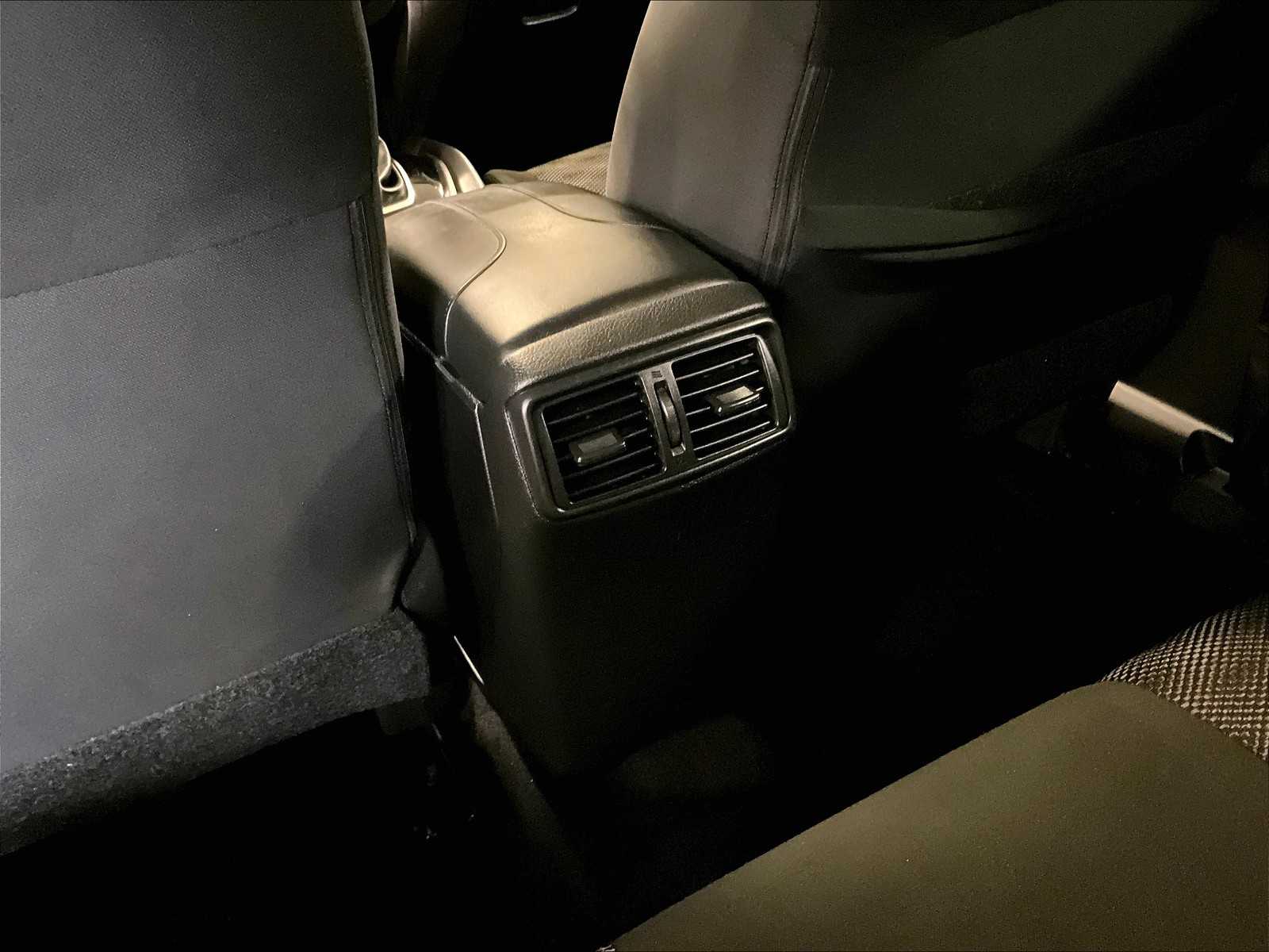 2018 Nissan Rogue Sport SV - Photo 29
