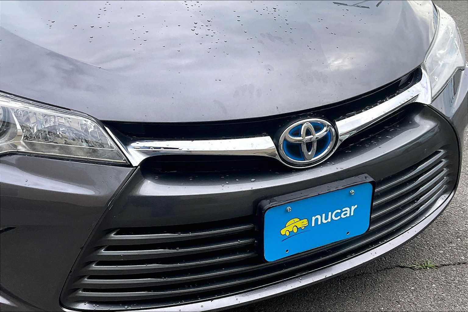 2017 Toyota Camry Hybrid LE - Photo 30