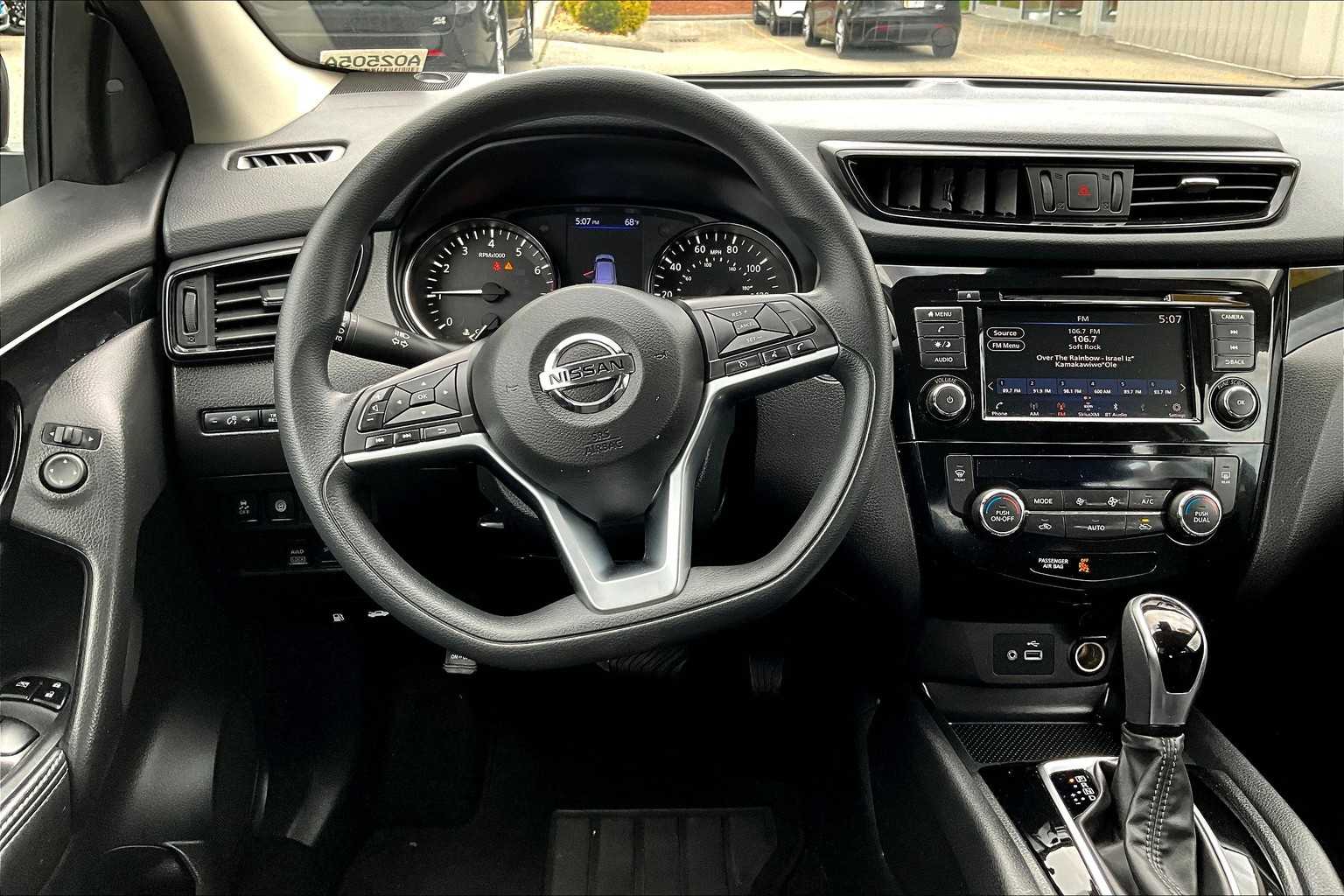 2020 Nissan Rogue Sport SV - Photo 17