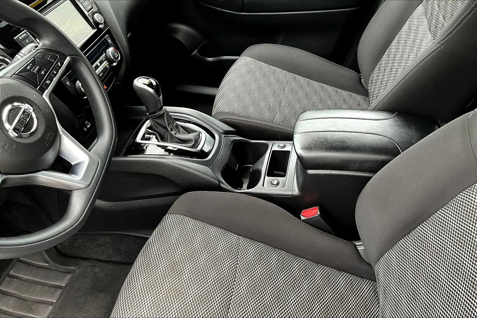 2020 Nissan Rogue Sport SV - Photo 20