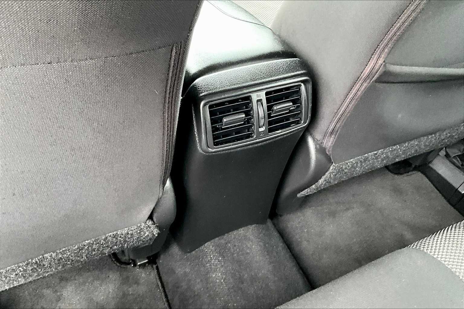 2020 Nissan Rogue Sport SV - Photo 26