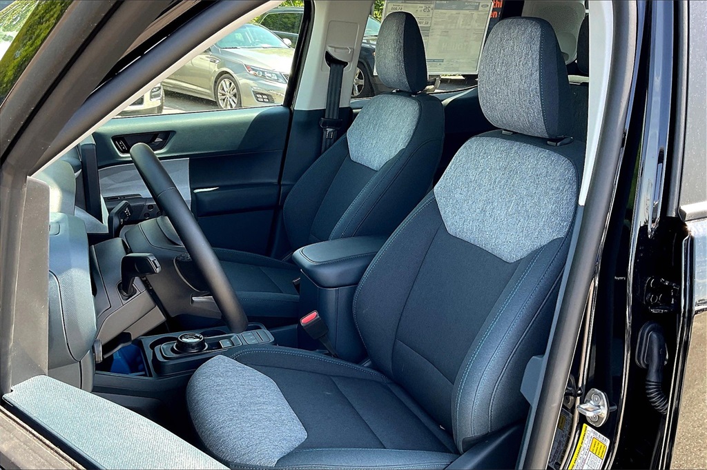 2025 Ford Maverick XLT - Photo 11
