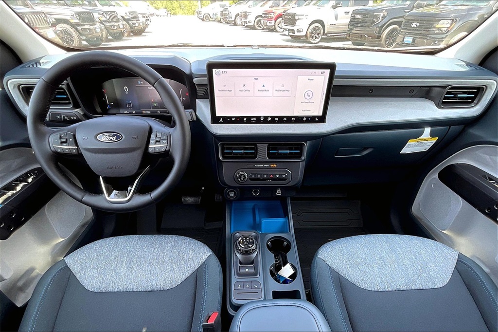 2025 Ford Maverick XLT - Photo 12