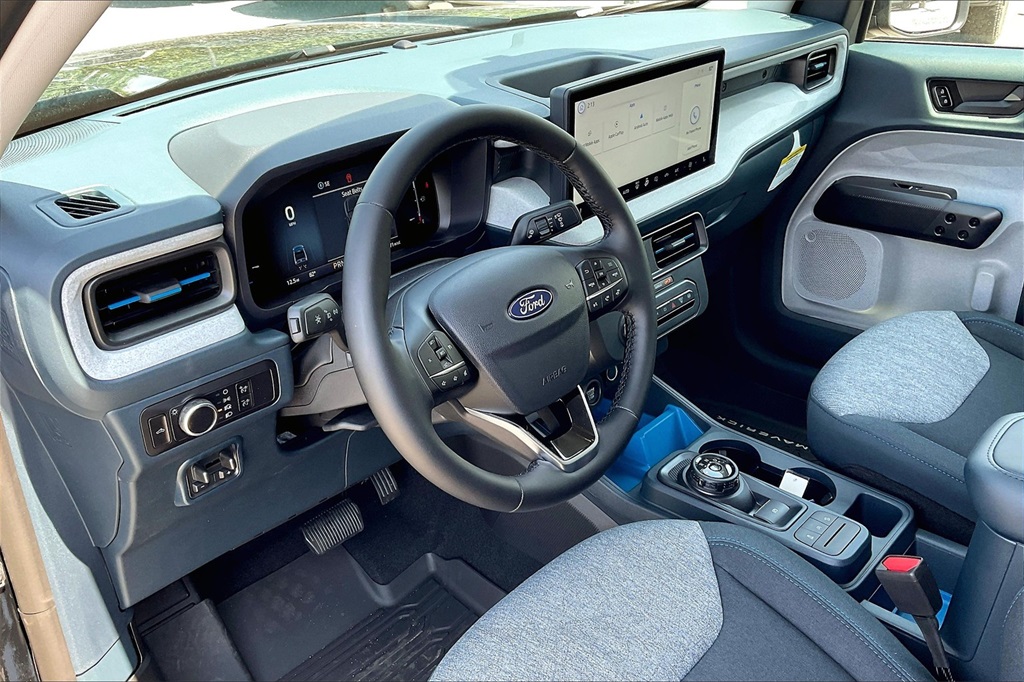 2025 Ford Maverick XLT - Photo 9