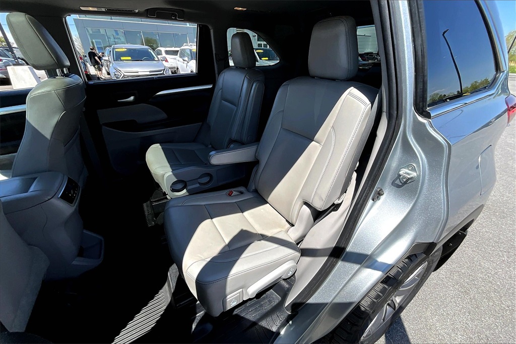 2019 Toyota Highlander XLE - Photo 15