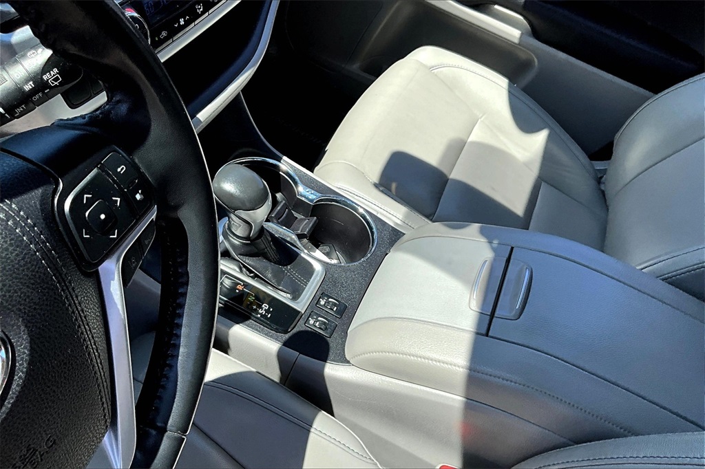 2019 Toyota Highlander XLE - Photo 21