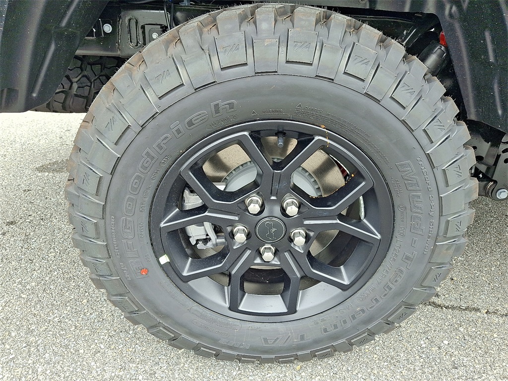 2025 Jeep Gladiator  - Photo 5