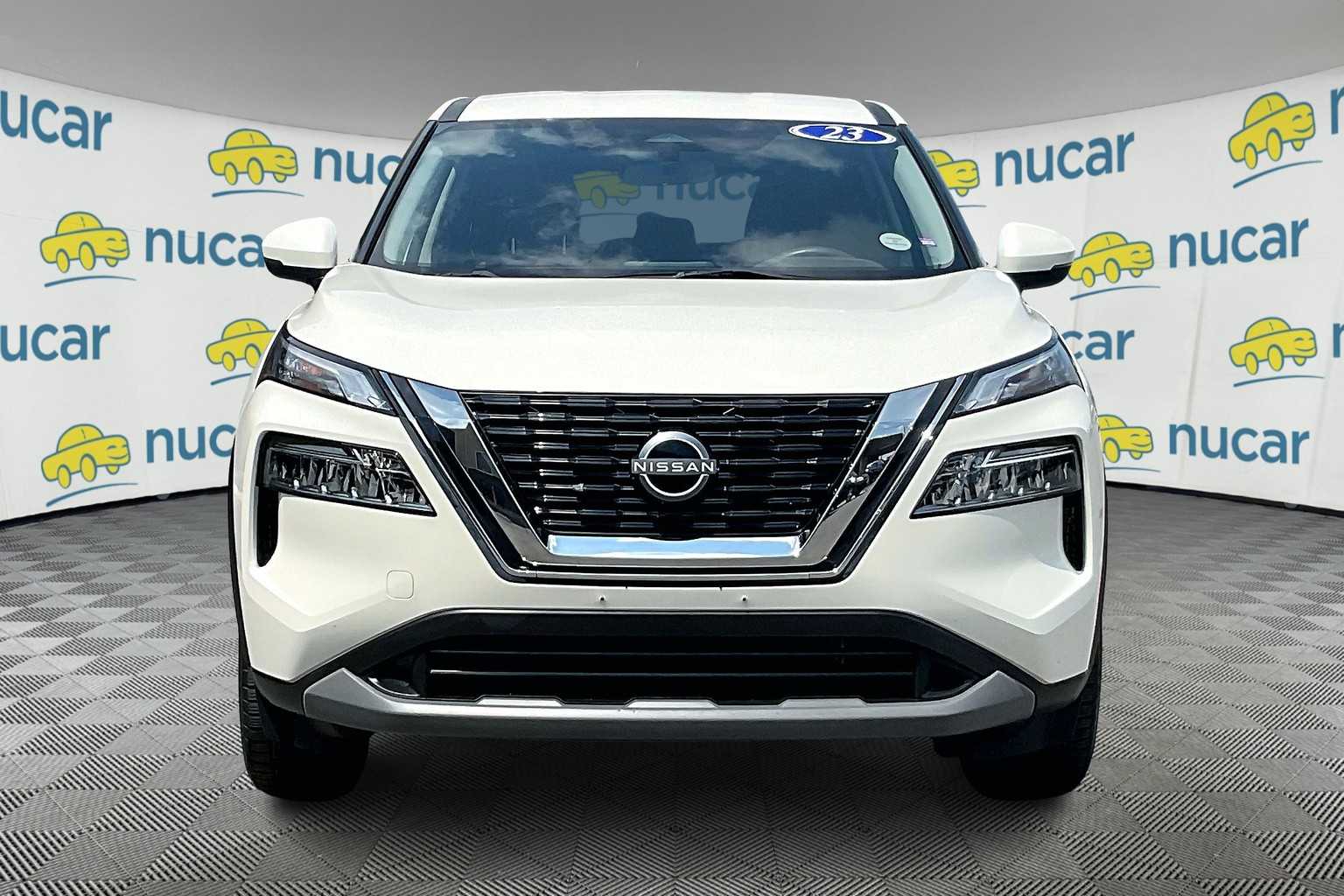 2023 Nissan Rogue SV - Photo 2