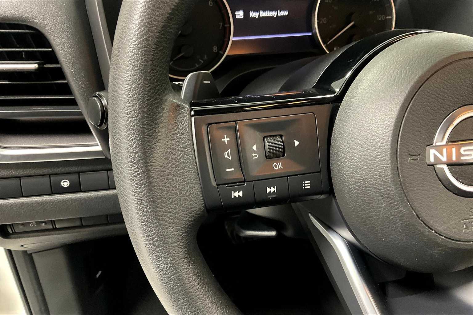 2023 Nissan Rogue SV - Photo 23