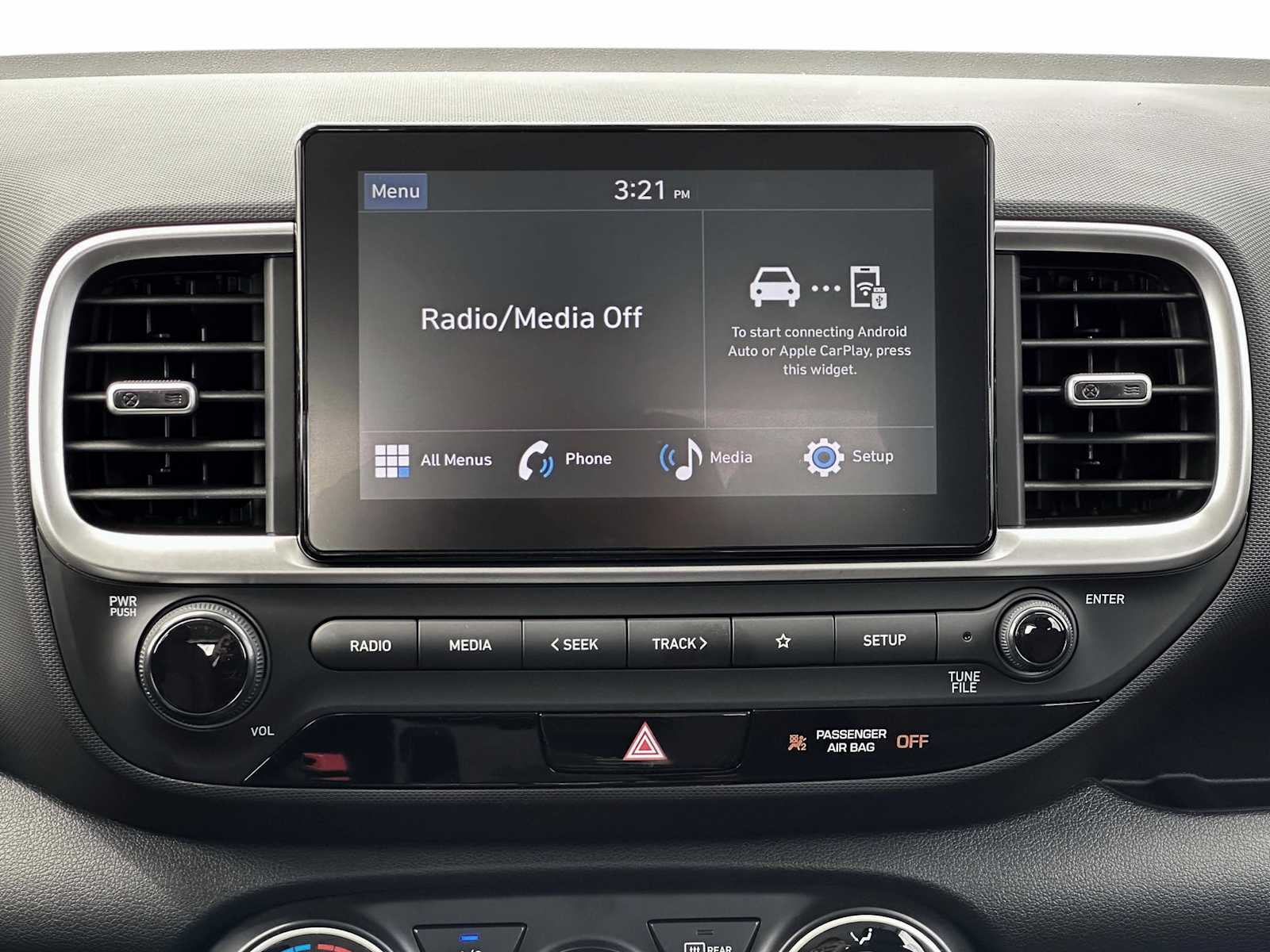 2025 Hyundai Venue SE - Photo 18