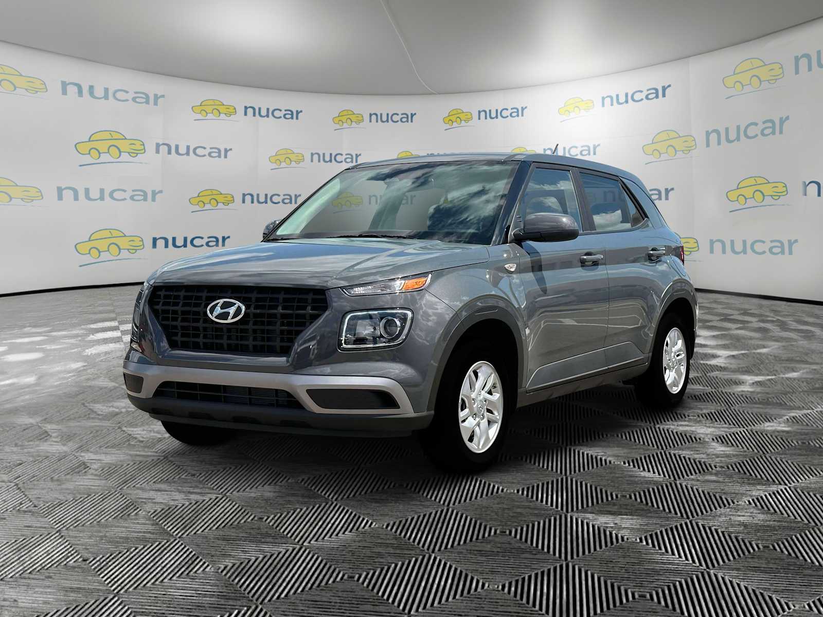 2025 Hyundai Venue SE - Photo 2