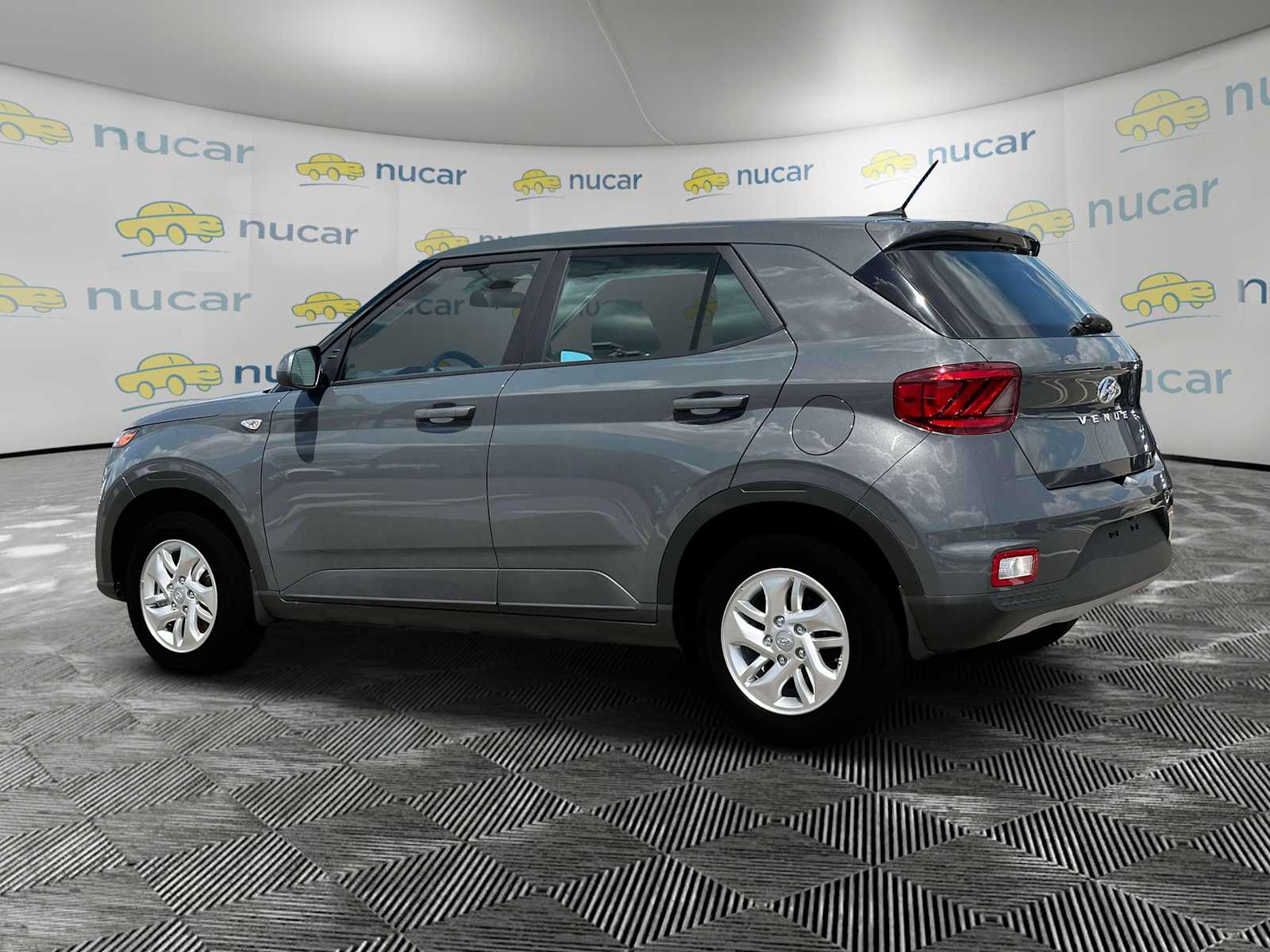 2025 Hyundai Venue SE - Photo 5