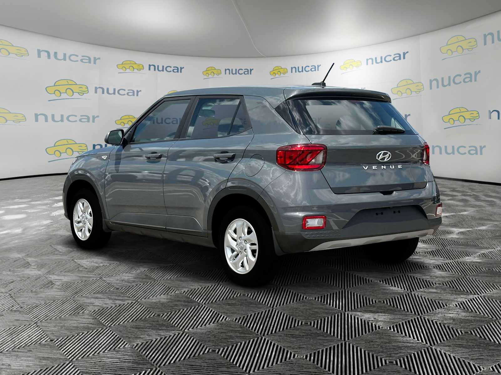 2025 Hyundai Venue SE - Photo 6