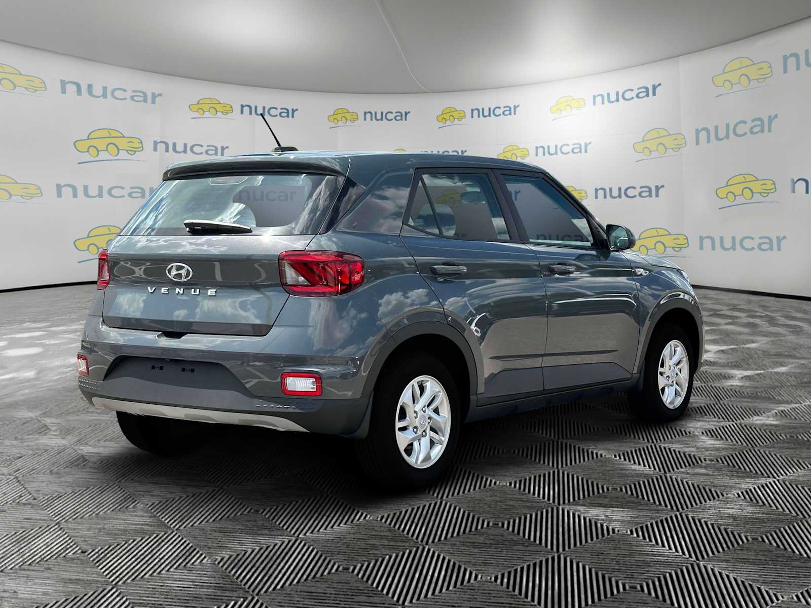 2025 Hyundai Venue SE - Photo 8