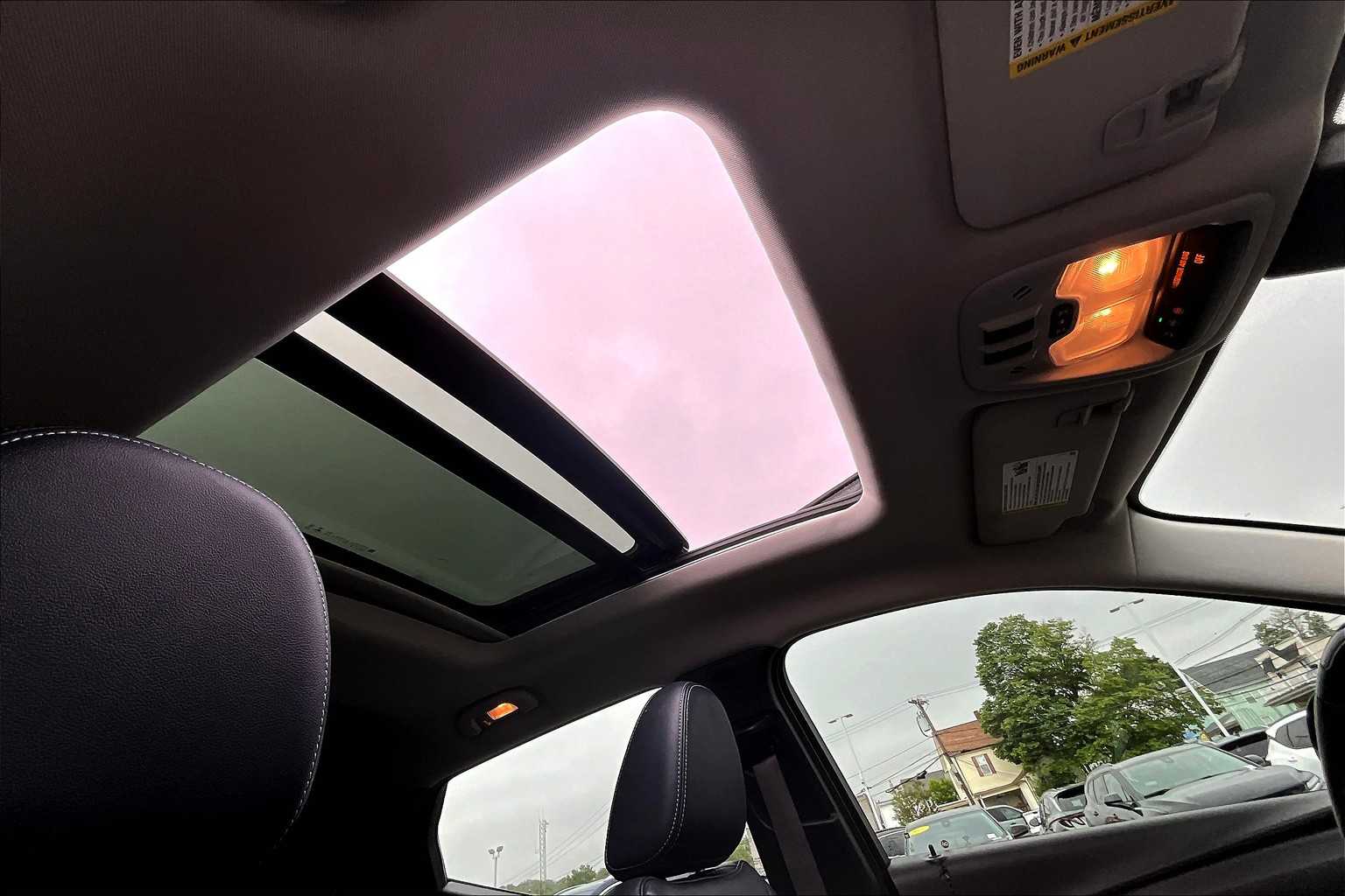 2022 Chevrolet Bolt EUV Premier - Photo 22