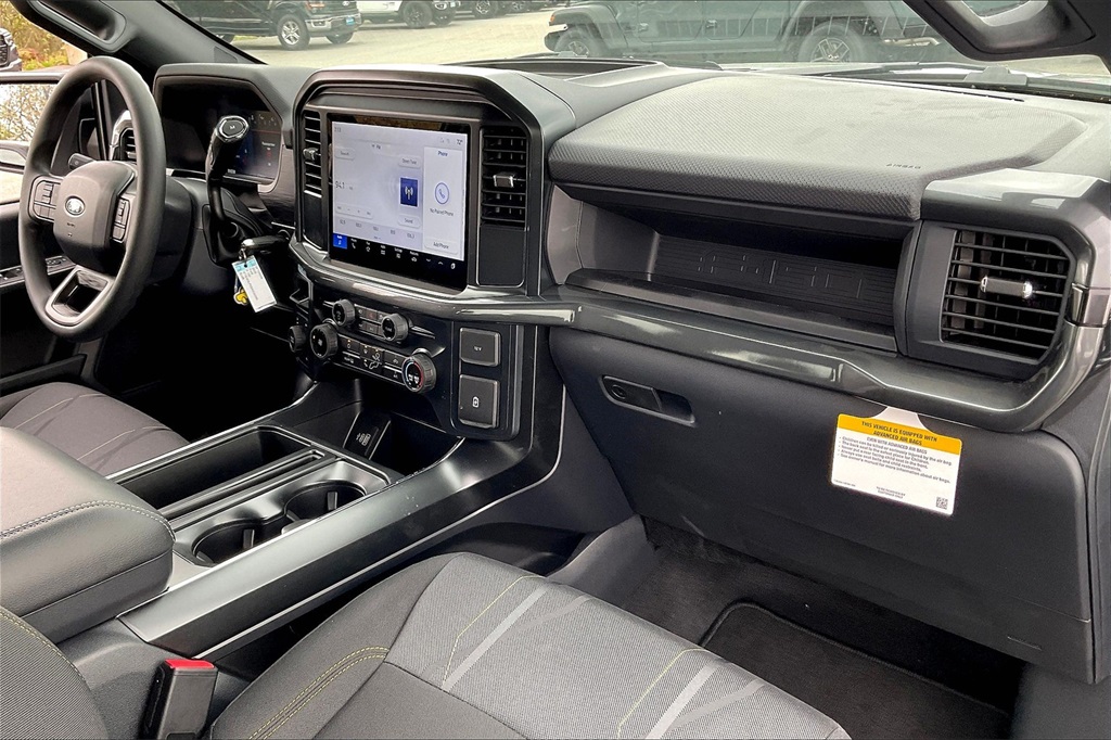 2025 Ford F-150 STX - Photo 18