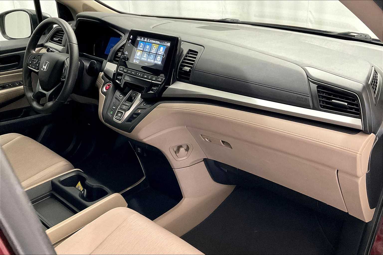 2018 Honda Odyssey EX - Photo 14
