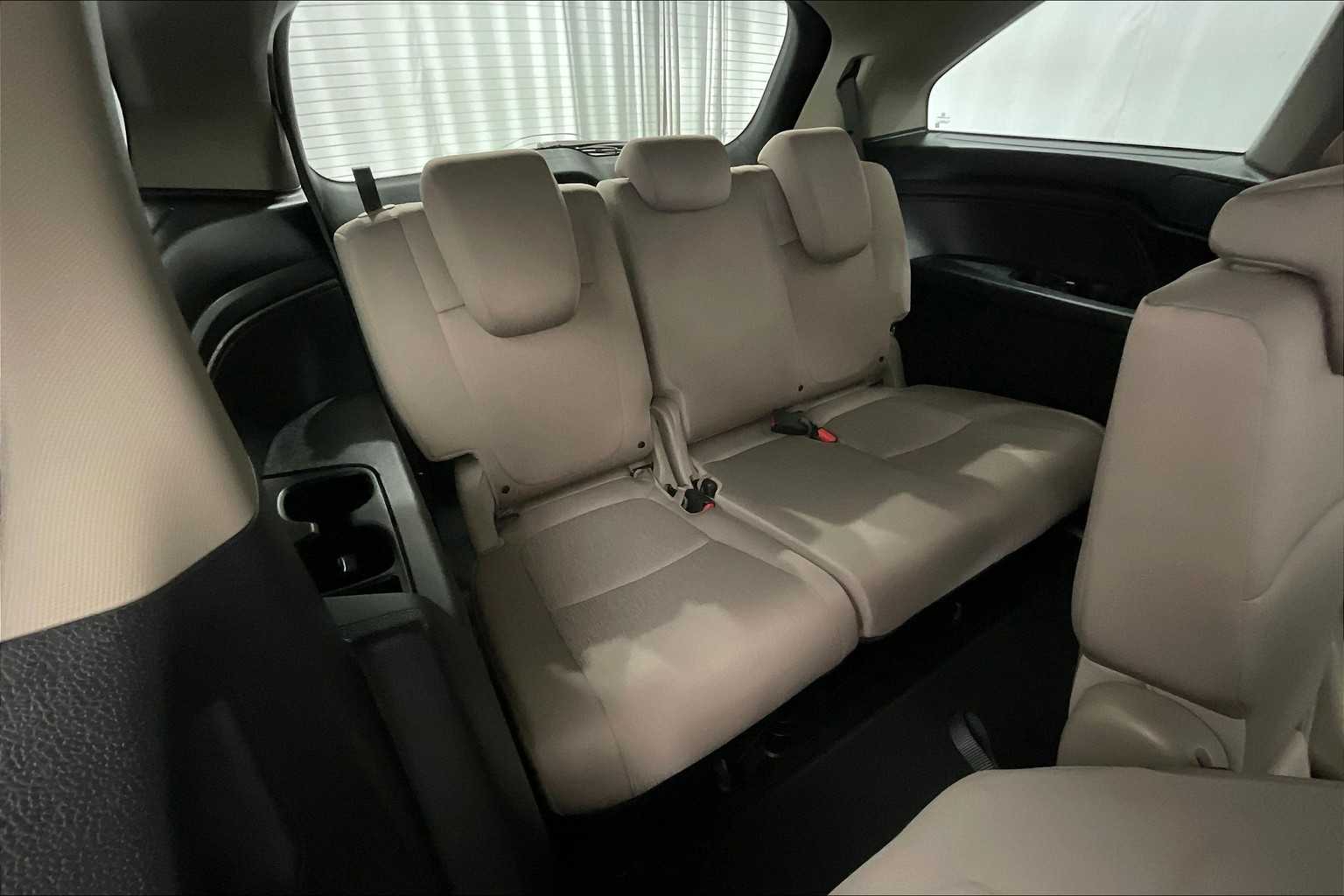 2018 Honda Odyssey EX - Photo 17