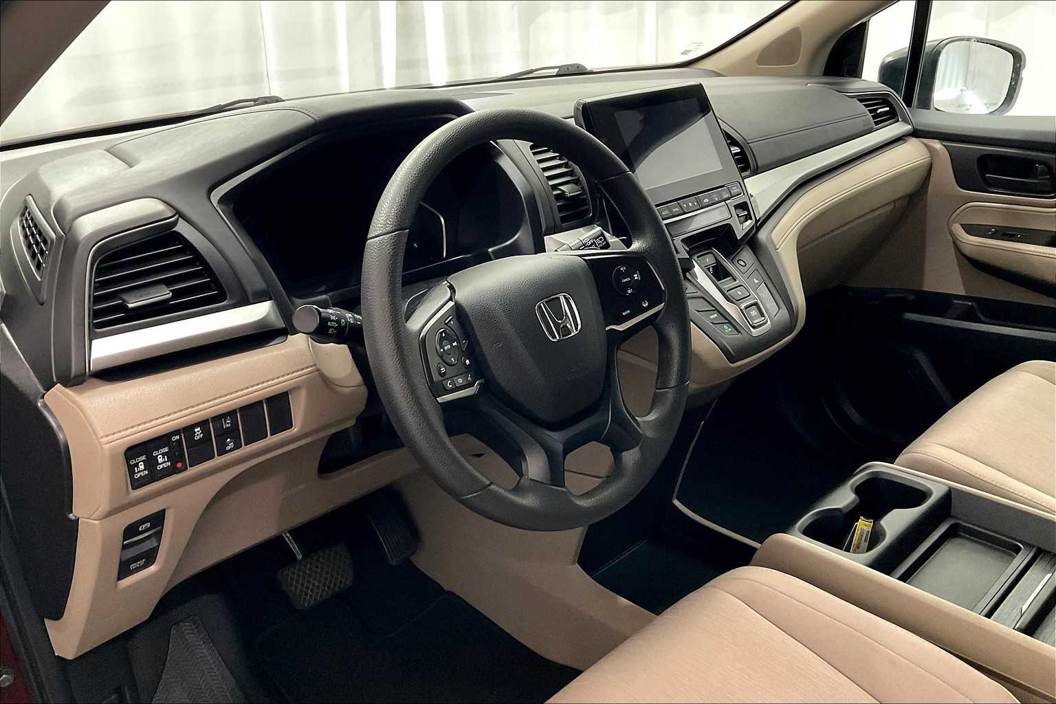 2018 Honda Odyssey EX - Photo 8