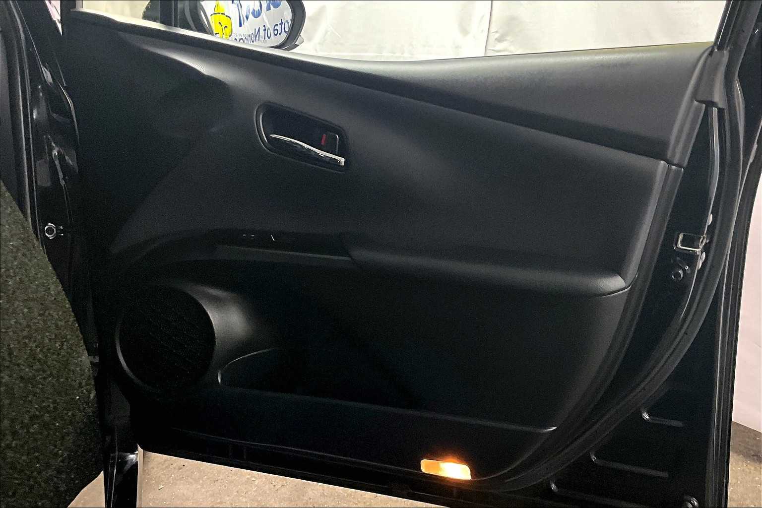 2022 Toyota Prius Prime XLE - Photo 12